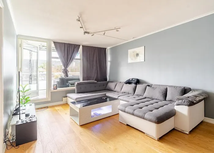 Beautiful 2-bedroom