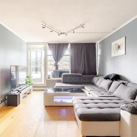 Daire Beautiful 2-bedroom *