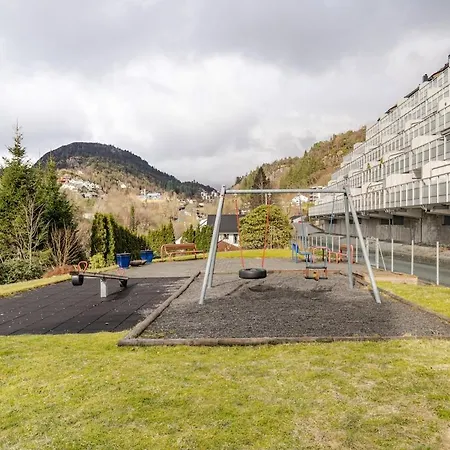 Beautiful 2-bedroom *